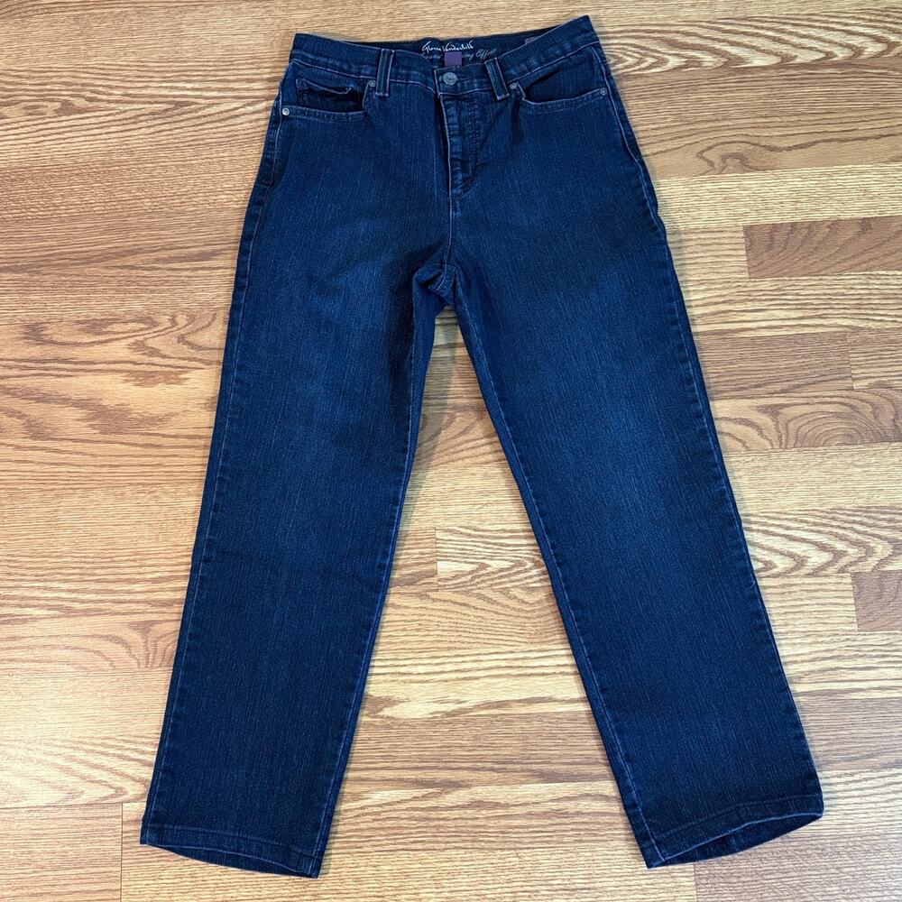 Gloria Vanderbilt Amanda Jeans 6 Short‎ Dark Wash Embellished Straight Leg
